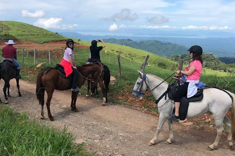 Horseback Riding in Monteverde